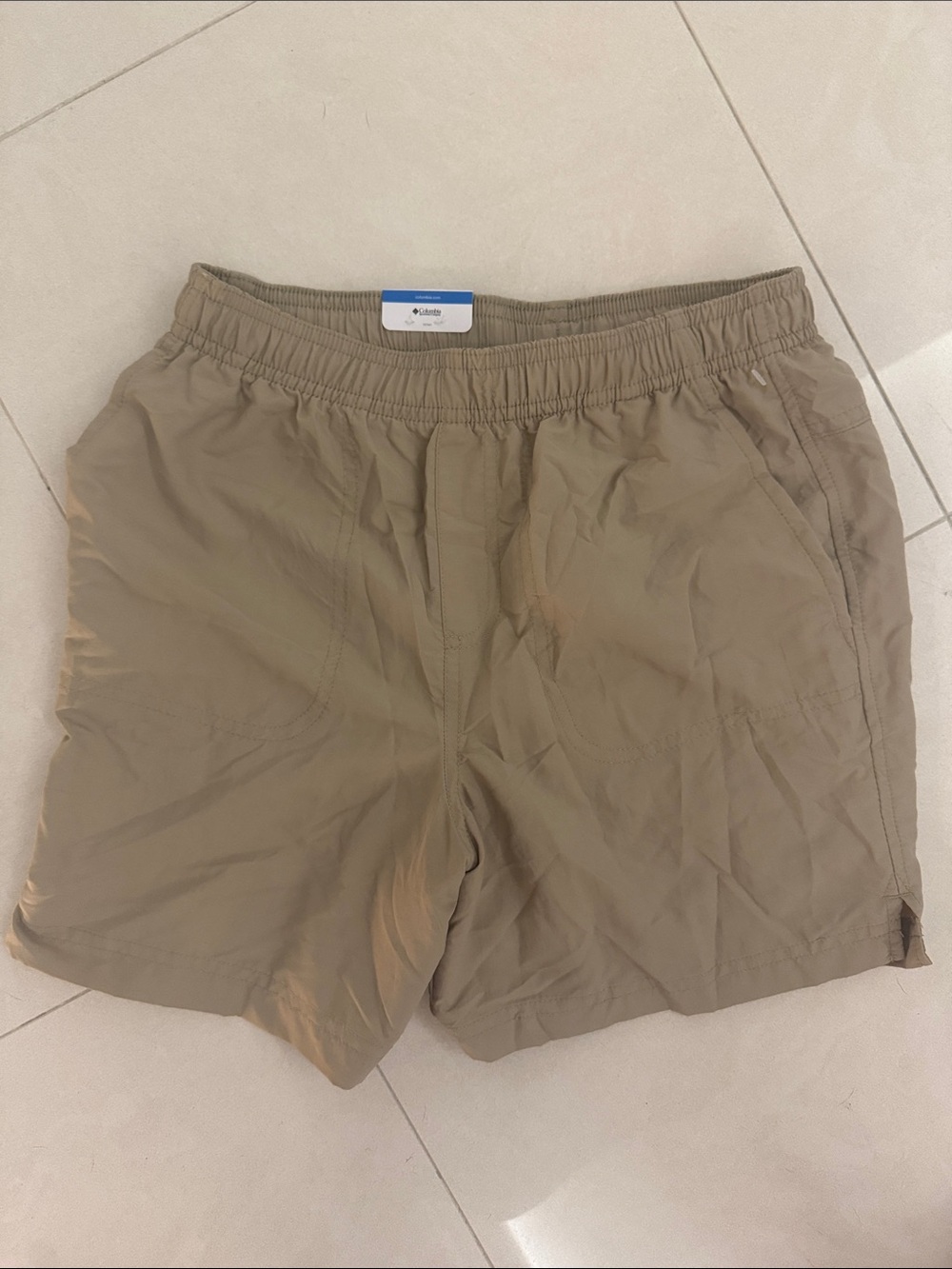 Columbia women’s Tan Elastic with adjustable strap Waist Shorts